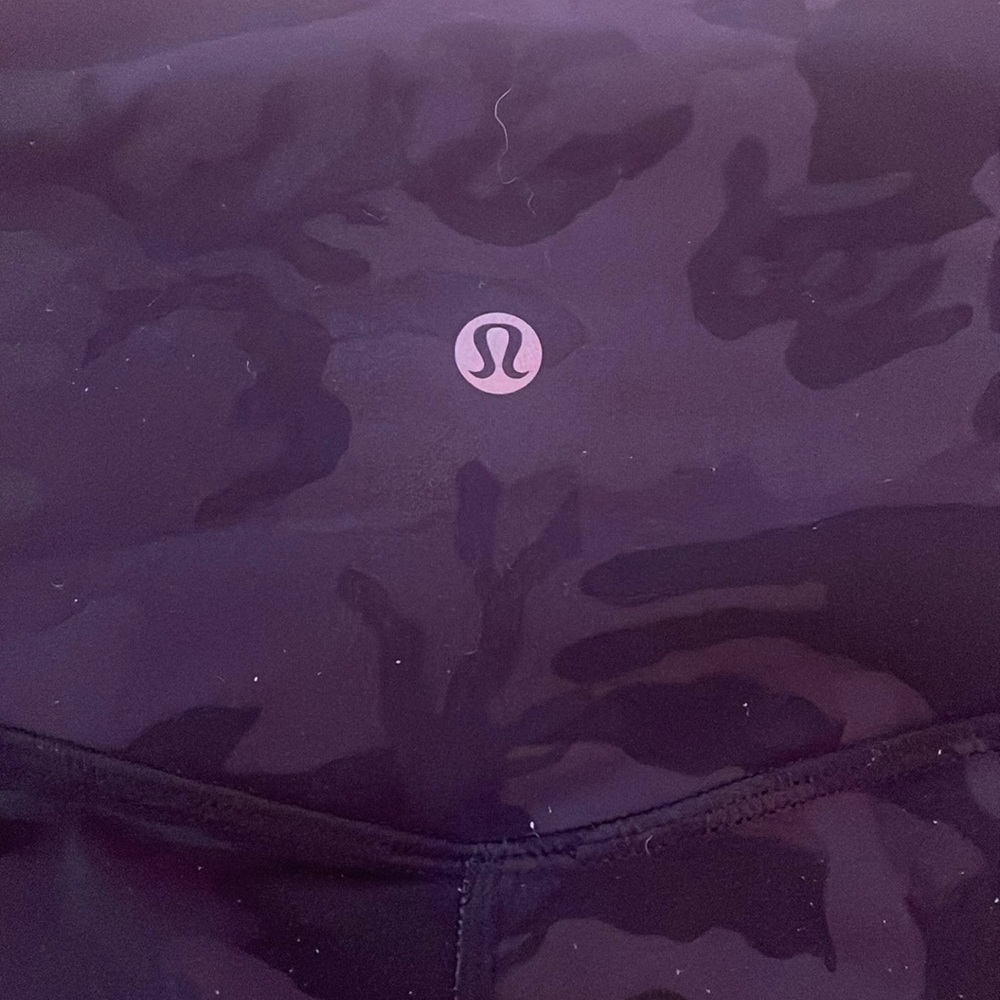 camo Lululemon leggings (Size 2)